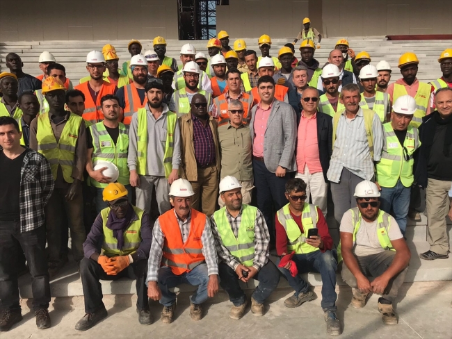 Senegal Cumhurbaşkanı Sall’ı Türk zırhlıları korudu